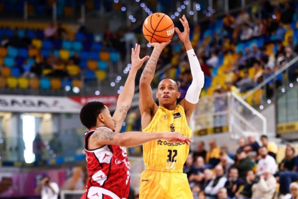 TOFAŞ, Joe Thomasson’u kadrosuna kattı